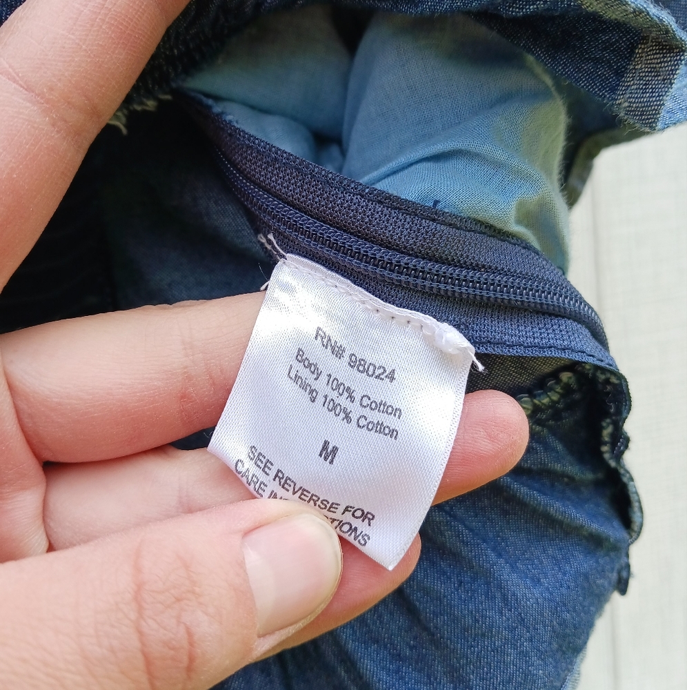 ANTHROPOLOGIE Love the Label Smocked Puff-Sleeve Denim Blouse Blue Top - SIZE M. - Picture 12 of 12